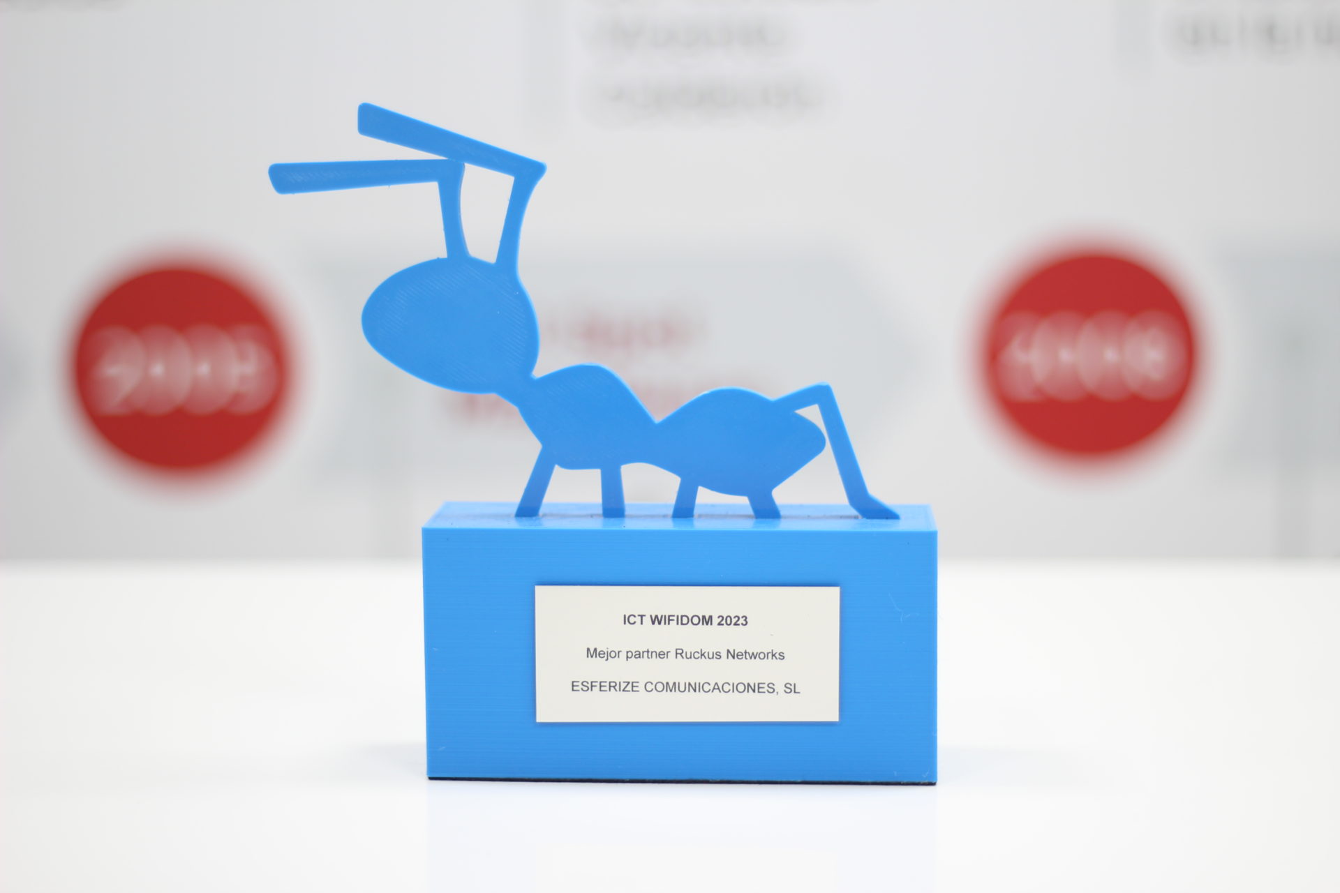 Esferize recibe dos premios al partner del año